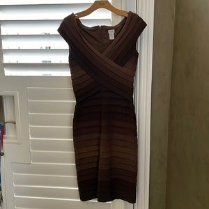 CACHE beautiful fitted dress!! Worn once! Various shades of brown sz XS